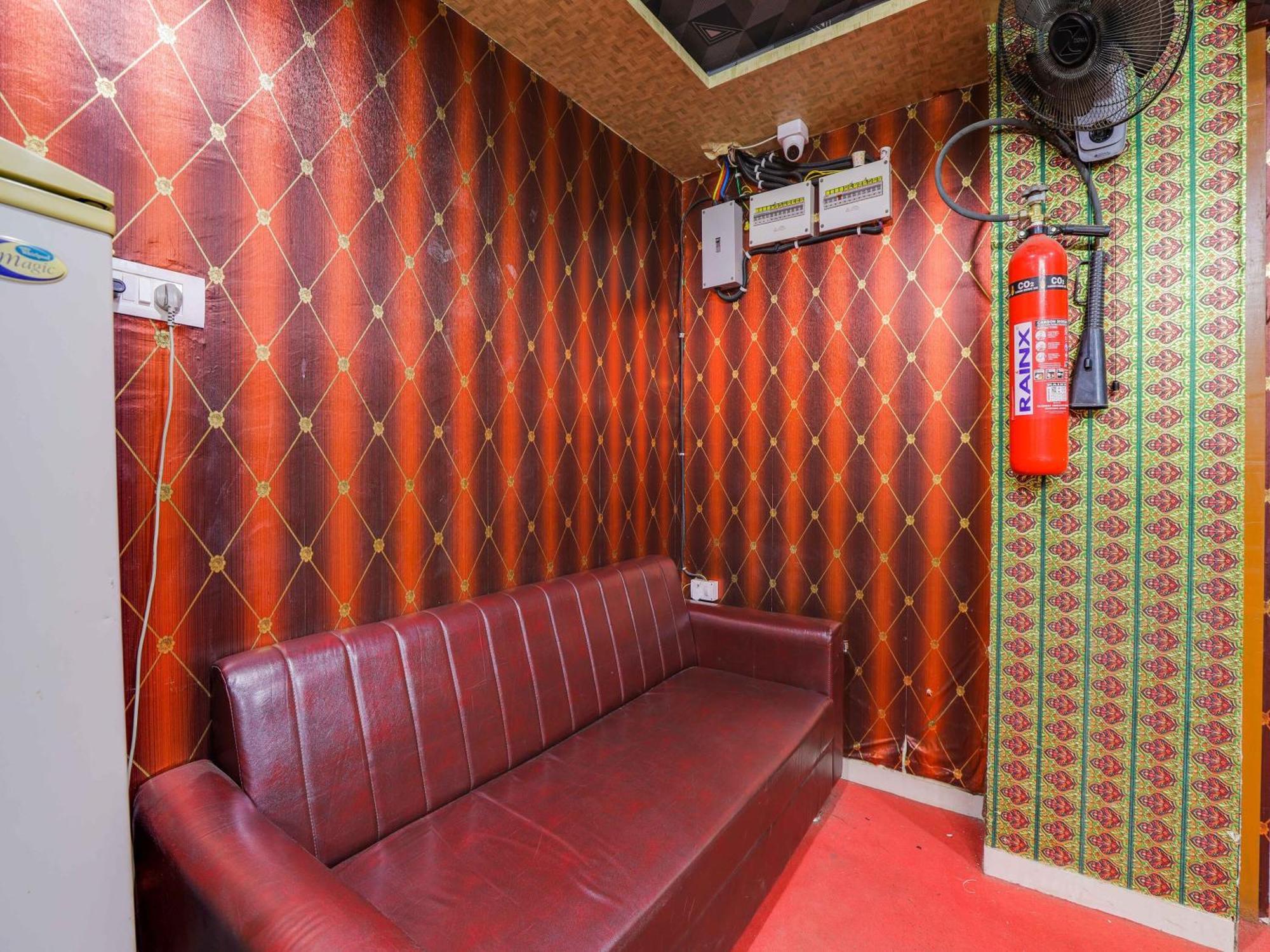 Hotel O Green City スーラト エクステリア 写真